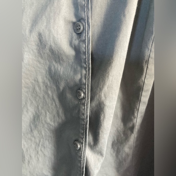 Lane Bryant Button Blouse Long Sleeve V Neck GRAY GUC Size 16 - Picture 5 of 7